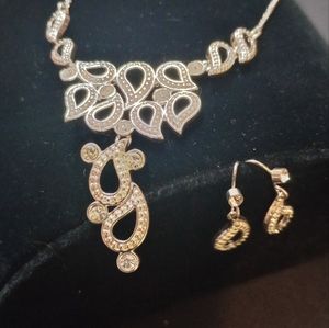 Vintage paisley necklace set
